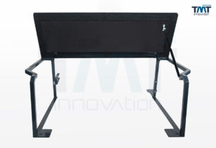 hochgeklapptes Multiflexboard für Transporter/Caravelle mit langem Radstand